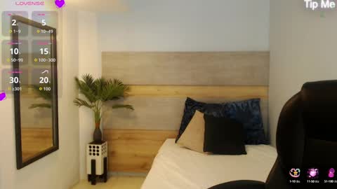 Brenda online show from September 25, 2025, 2:59 am