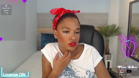 Brenda online show from October 15, 2025, 3:06 am