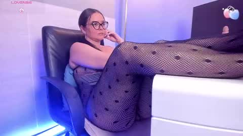      online show from February 20, 2025, 6:13 pm