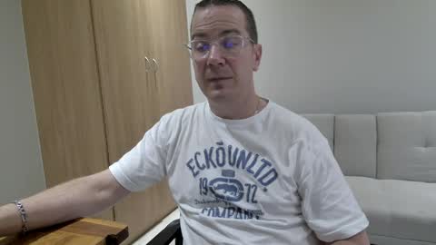 Snapshot of brettdj chatting on March 27, 2026, 3:34 pm Brett online show from March 27, 2026, 3:34 pm