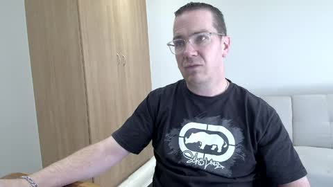 Snapshot of brettdj chatting on April 4, 2026, 12:13 pm Brett online show from April 4, 2026, 12:13 pm