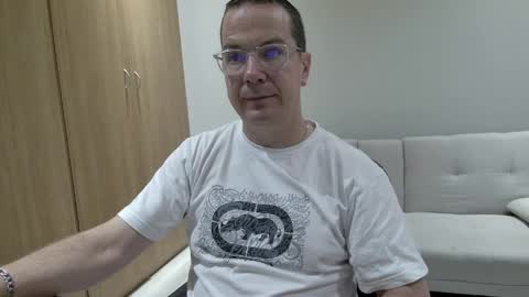 Snapshot of brettdj chatting on April 5, 2026, 6:27 pm Brett online show from April 5, 2026, 6:27 pm