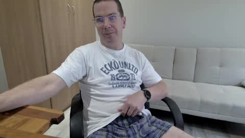 Snapshot of brettdj chatting on April 12, 2026, 9:03 am Brett online show from April 12, 2026, 9:03 am