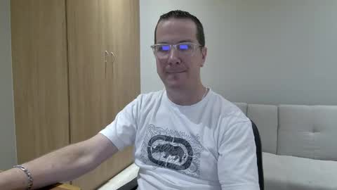 Snapshot of brettdj chatting on April 17, 2026, 2:09 pm Brett online show from April 17, 2026, 2:09 pm