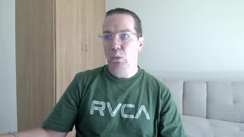 Snapshot of brettdj chatting on April 18, 2026, 9:35 am Brett online show from April 18, 2026, 9:35 am