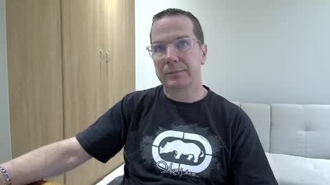 Snapshot of brettdj chatting on April 19, 2026, 11:42 am Brett online show from April 19, 2026, 11:42 am