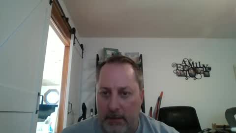 Snapshot of brettsky chatting on March 7, 2025, 9:38 pm hey online show from March 7, 2025, 9:38 pm
