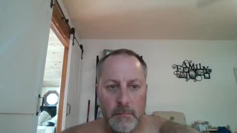 Snapshot of brettsky chatting on September 17, 2025, 9:05 pm hey online show from September 17, 2025, 9:05 pm