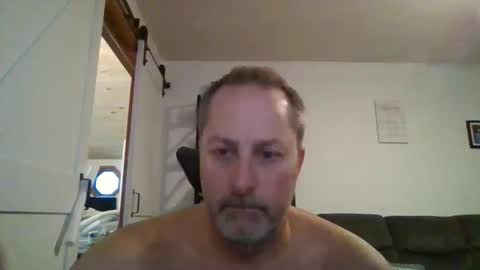 Snapshot of brettsky chatting on November 17, 2025, 8:58 pm hey online show from November 17, 2025, 8:58 pm