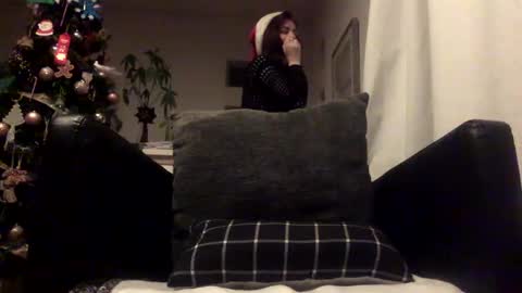 bri_bearr online show from December 19, 2024, 4:34 am