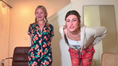 Snapshot of briadominick chatting on January 10, 2025, 4:44 am Brianna3 online show from January 10, 2025, 4:44 am