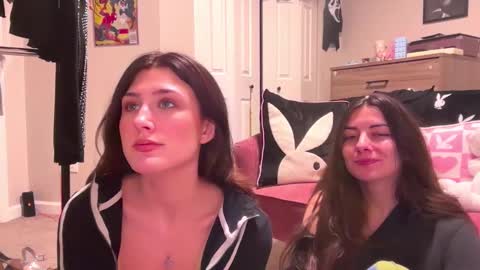 Snapshot of briadominick chatting on February 13, 2025, 5:37 am Brianna3 online show from February 13, 2025, 5:37 am