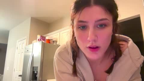 Snapshot of briadominick chatting on February 25, 2025, 6:58 am Brianna3 online show from February 25, 2025, 6:58 am