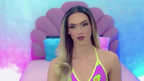 BRIANA online show from January 22, 2025, 7:25 am