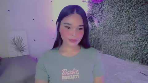 Snapshot of briana_sinclaire chatting on July 19, 2026, 9:24 am Claire online show from July 19, 2026, 9:24 am
