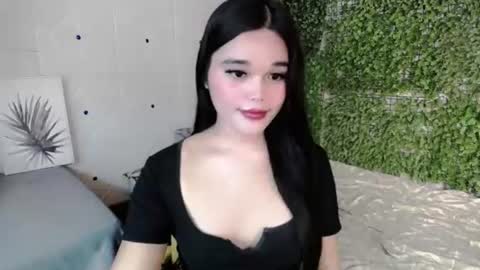 Snapshot of briana_sinclaire chatting on July 25, 2026, 10:13 am Claire online show from July 25, 2026, 10:13 am