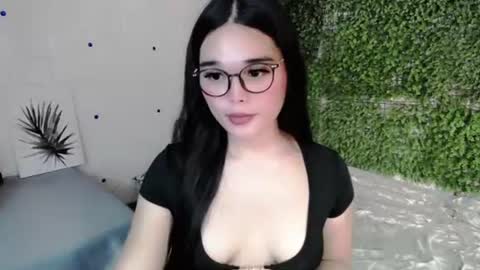 Snapshot of briana_sinclaire chatting on August 2, 2026, 9:08 am Claire online show from August 2, 2026, 9:08 am