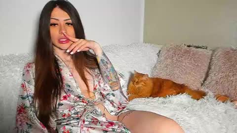brianadiamondxxx online show from June 10, 2026, 1:32 pm