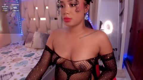  Briana  online show from November 5, 2025, 12:16 pm