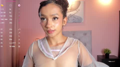 BRIANA online show from January 22, 2025, 7:13 pm