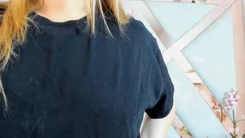 Snapshot of brianna_beltran chatting on March 9, 2026, 3:43 am brianna_beltran online show from March 9, 2026, 3:43 am
