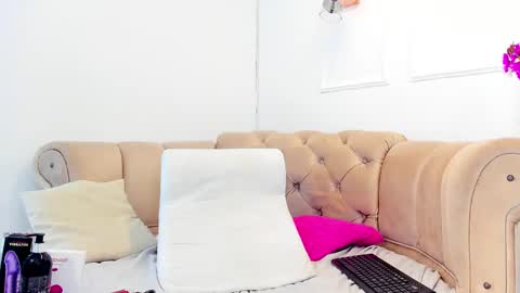 Snapshot of briannaduque chatting on February 16, 2025, 3:38 pm Brianna online show from February 16, 2025, 3:38 pm