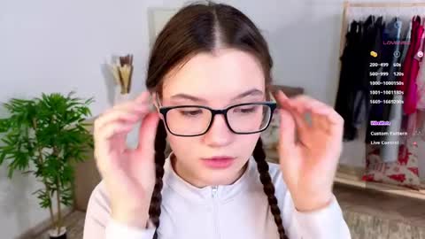 Megan online show from April 13, 2026, 1:11 am