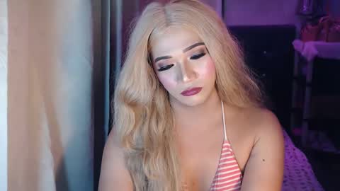 Snapshot of bridgettlovesyou chatting on January 17, 2025, 11:06 am BRIDGETT online show from January 17, 2025, 11:06 am