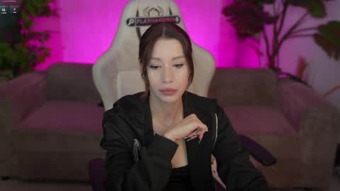 Snapshot of bright_diamonds_054 chatting on May 26, 2026, 8:05 pm Diamonds Girls online show from May 26, 2026, 8:05 pm