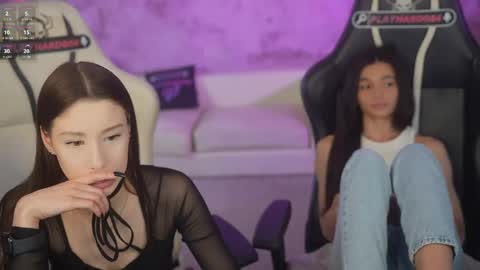 Snapshot of bright_diamonds_054 chatting on May 28, 2026, 7:33 pm Diamonds Girls online show from May 28, 2026, 7:33 pm