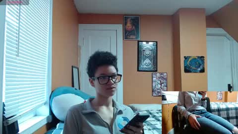 Strawberry online show from January 2, 2025, 2:13 pm