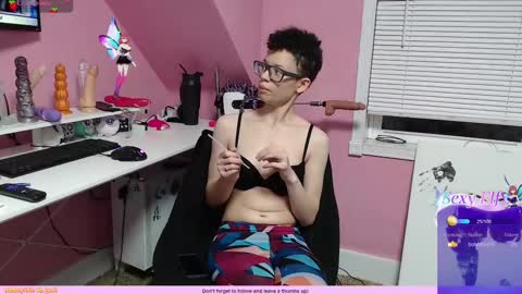 Strawberry online show from March 6, 2025, 12:54 am