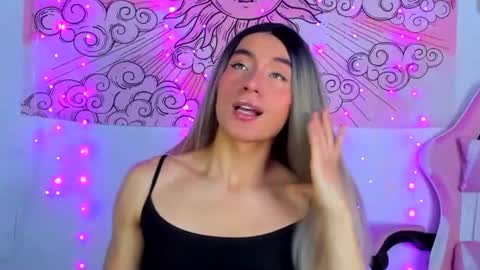 Snapshot of brihanna_cooper chatting on July 28, 2026, 3:21 pm bri online show from July 28, 2026, 3:21 pm