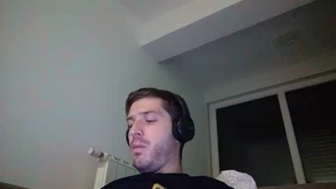 brii0000 online show from December 4, 2024, 7:23 pm