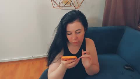 brilliantegirl_ online show from April 4, 2026, 7:06 am