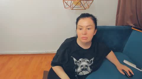 brilliantegirl_ online show from July 7, 2026, 6:38 am