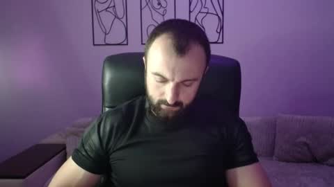 brindlefly69 online show from November 25, 2025, 12:16 pm