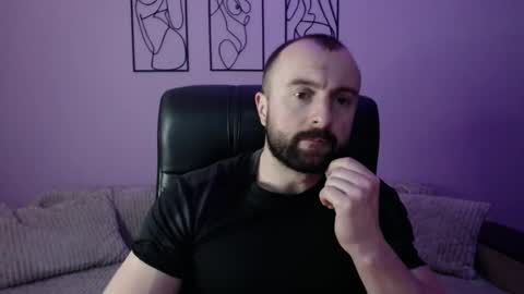 brindlefly69 online show from April 3, 2026, 10:35 am