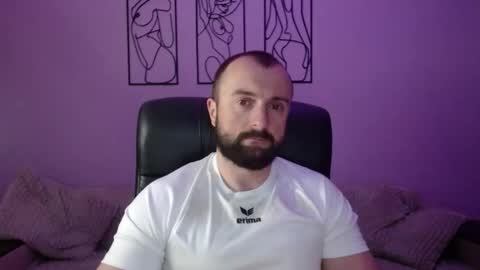 brindlefly69 online show from May 13, 2026, 10:23 am