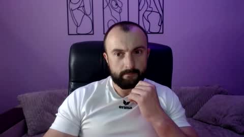 brindlefly69 online show from June 5, 2026, 11:16 am
