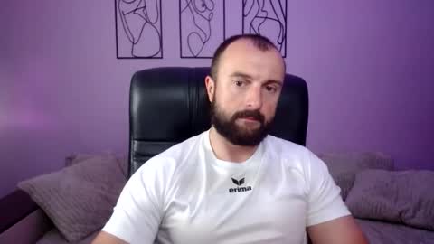 brindlefly69 online show from June 11, 2026, 11:52 am