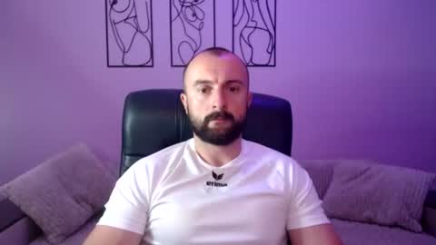 brindlefly69 online show from June 26, 2026, 10:52 am