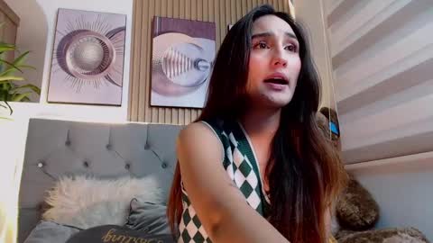 Snapshot of brinna_ev chatting on December 5, 2024, 12:52 am B R I N N A online show from December 5, 2024, 12:52 am