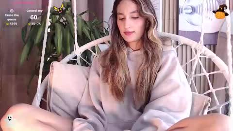 Snapshot of brinna_ev chatting on September 22, 2025, 6:10 pm B R I N N A online show from September 22, 2025, 6:10 pm