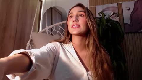 Snapshot of brinna_ev chatting on October 21, 2025, 1:06 am B R I N N A online show from October 21, 2025, 1:06 am