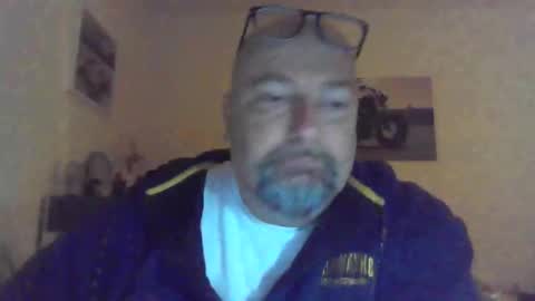 Snapshot of brisco1971 chatting on December 2, 2025, 6:08 am Brisco schner Schwanz online show from December 2, 2025, 6:08 am