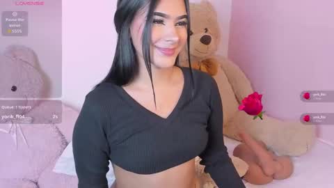 Snapshot of britanylin__ chatting on October 16, 2025, 4:46 am britanylin__ online show from October 16, 2025, 4:46 am