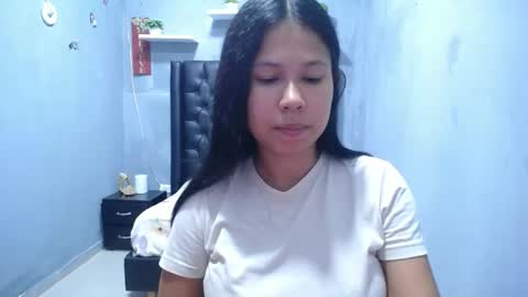 britanyx1 online show from March 31, 2026, 1:44 pm