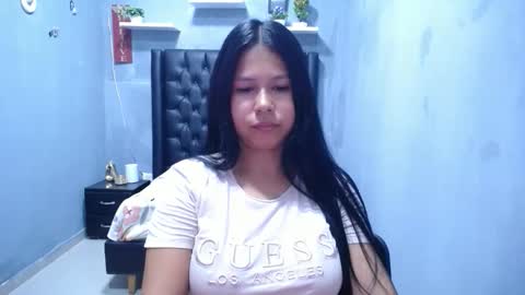 Snapshot of britanyx1 chatting on May 5, 2026, 4:59 pm britanyx1 online show from May 5, 2026, 4:59 pm