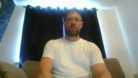 Snapshot of britguy6985 chatting on June 25, 2026, 10:09 am britguy6985 online show from June 25, 2026, 10:09 am